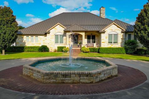 1621 Legends Parkway Kingsland TX 78639
