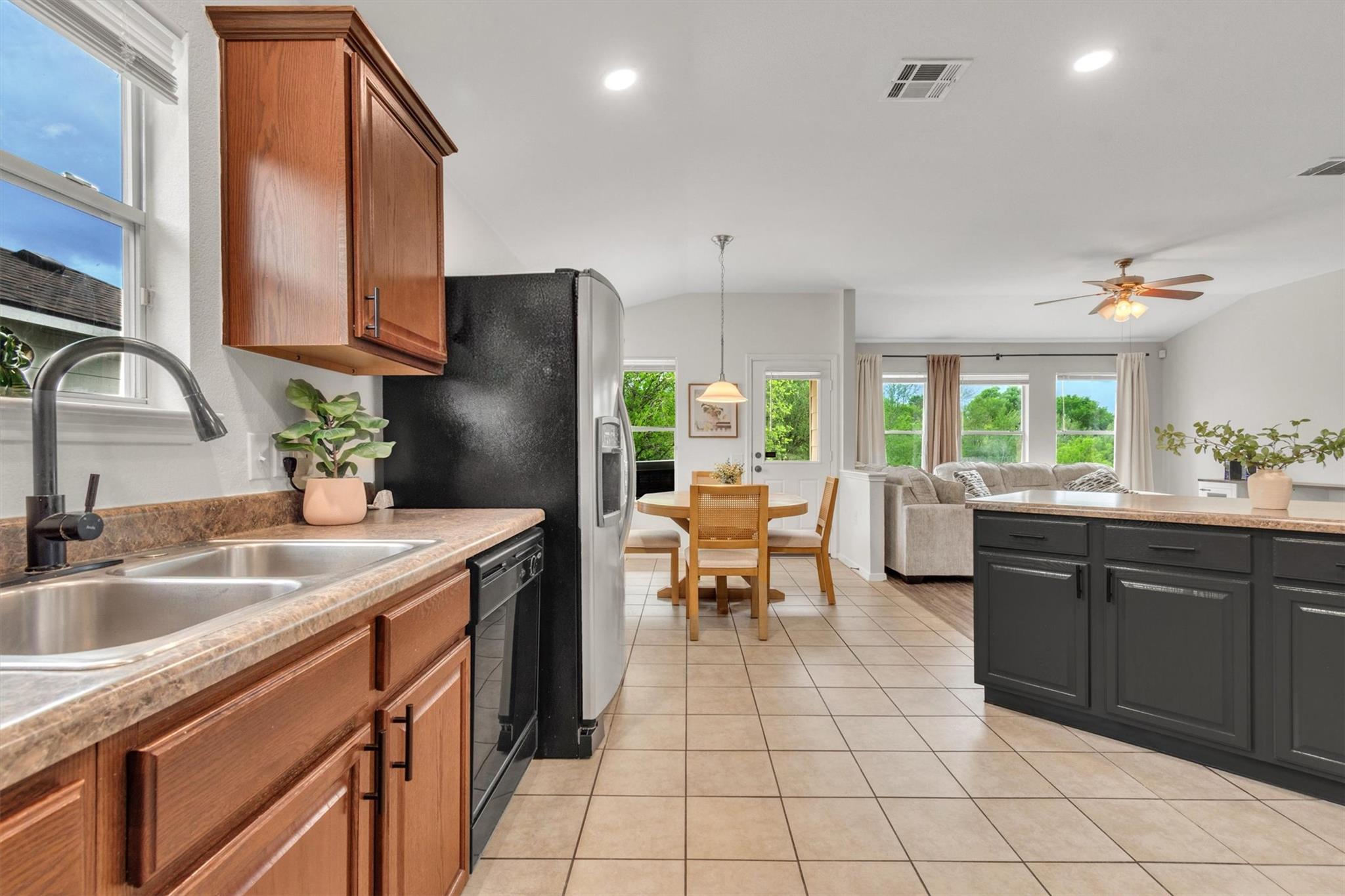 6105 Constellation Circle Del Valle TX 78617