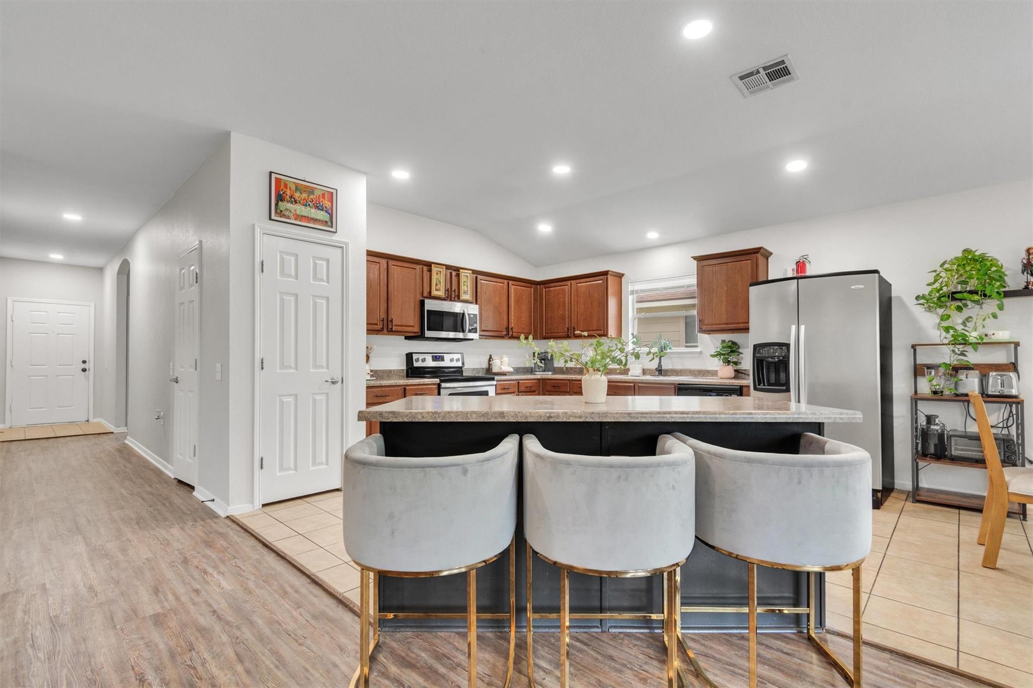 6105 Constellation Circle Del Valle TX 78617