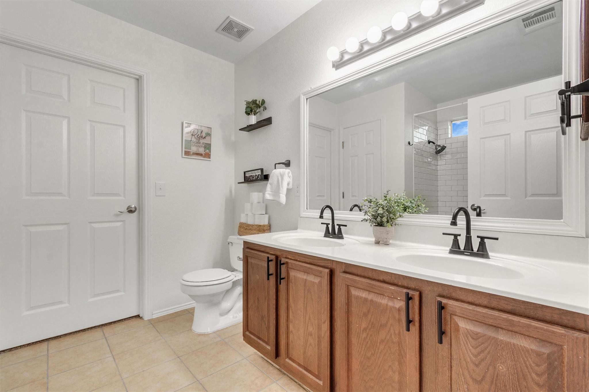 6105 Constellation Circle Del Valle TX 78617