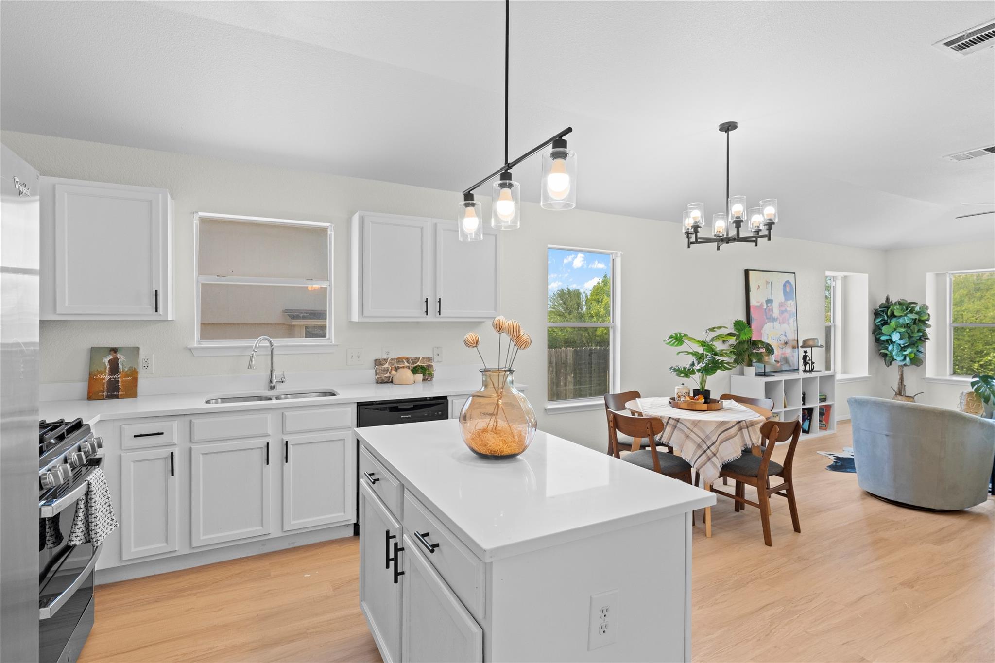 406 Covent Drive Kyle TX 78640
