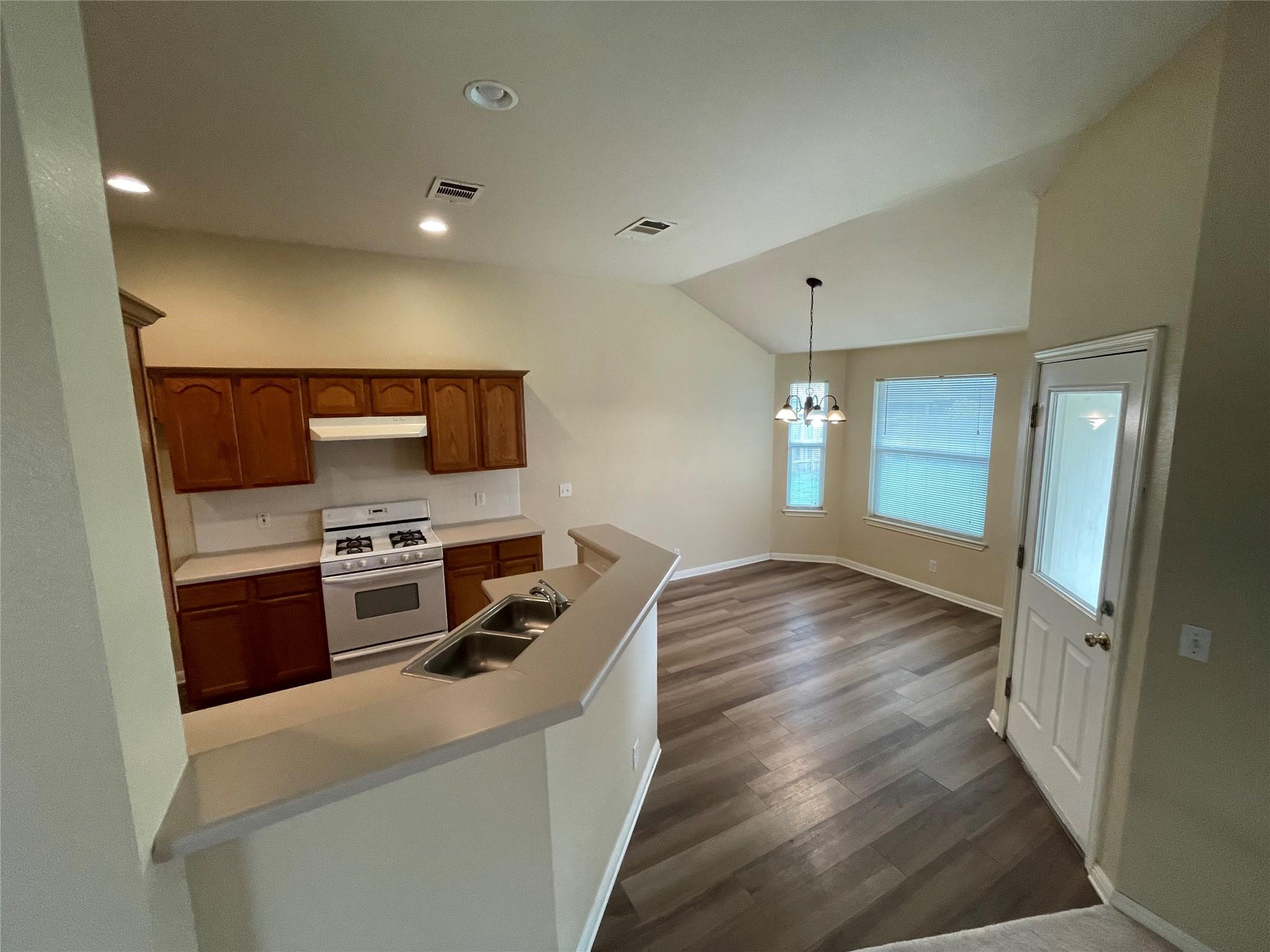602 Losoya Court Hutto TX 78634