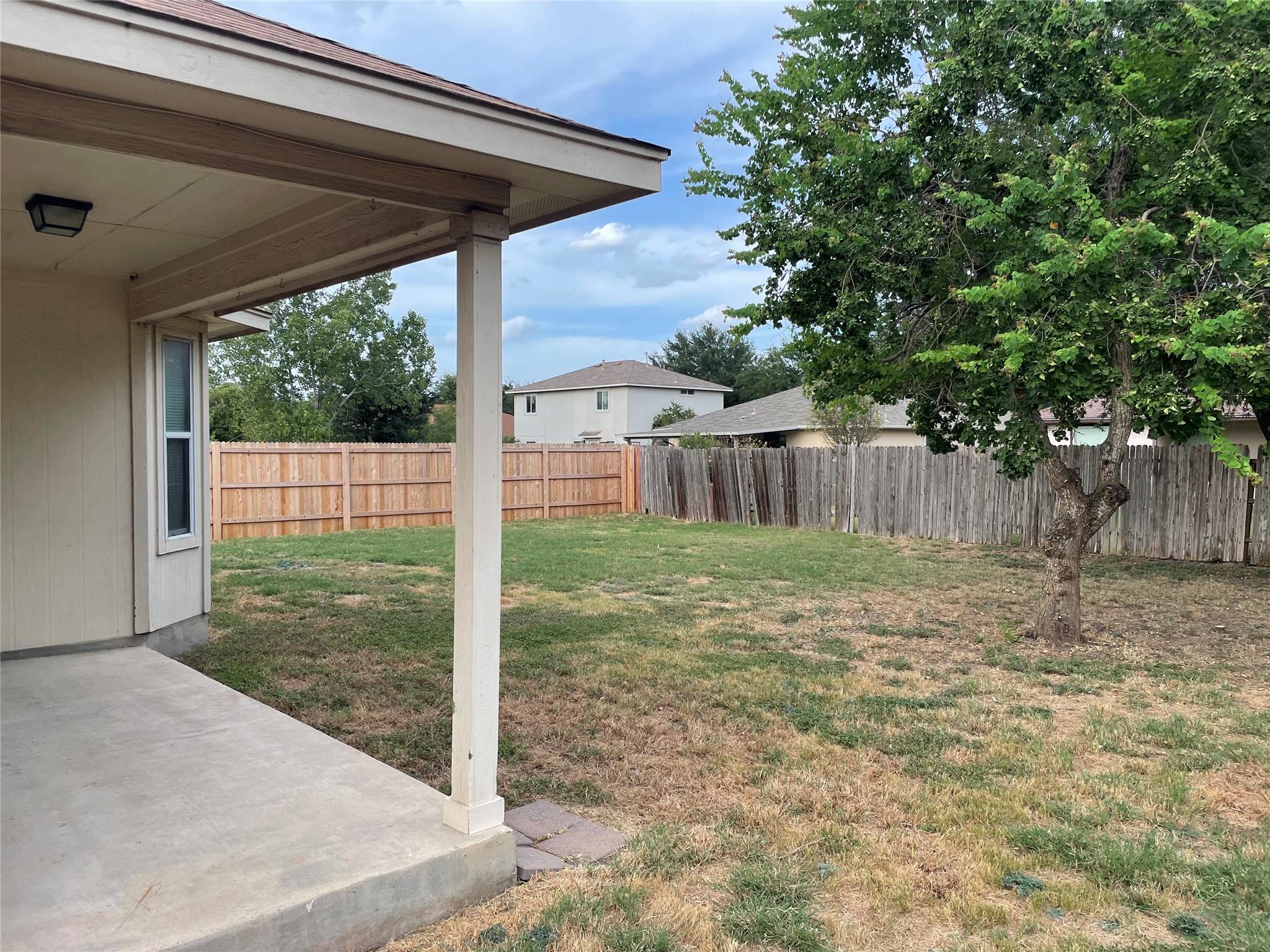 602 Losoya Court Hutto TX 78634