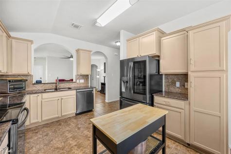 320 Ammonite Lane Jarrell TX 76537