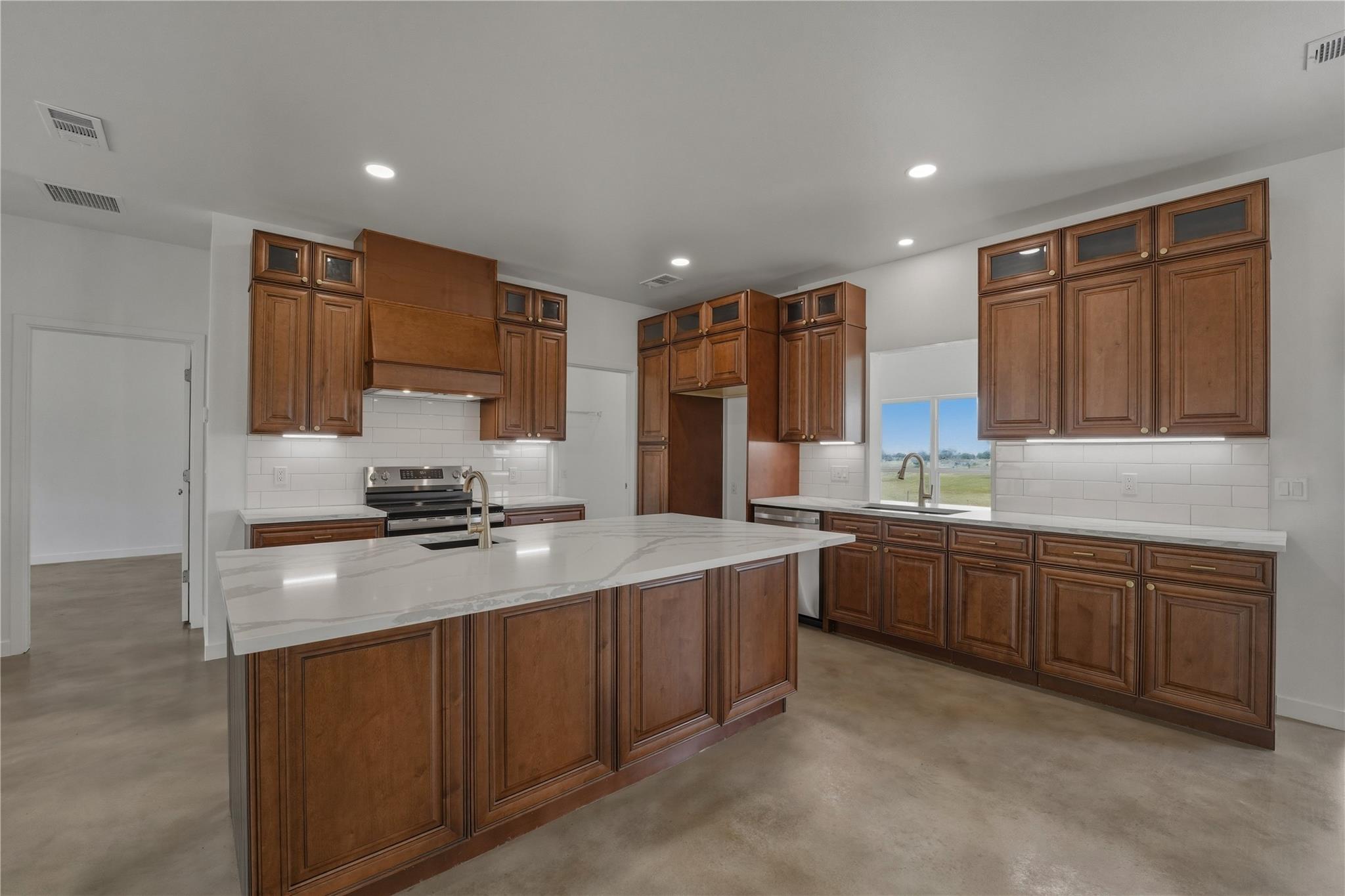 9345 Hajovsky Road La Grange TX 78945