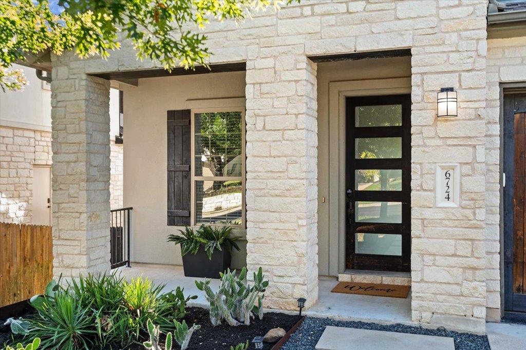 6724 Vicenza Drive Austin TX 78739