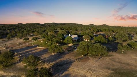 521 Bluff Creek Road Center Point TX 78010