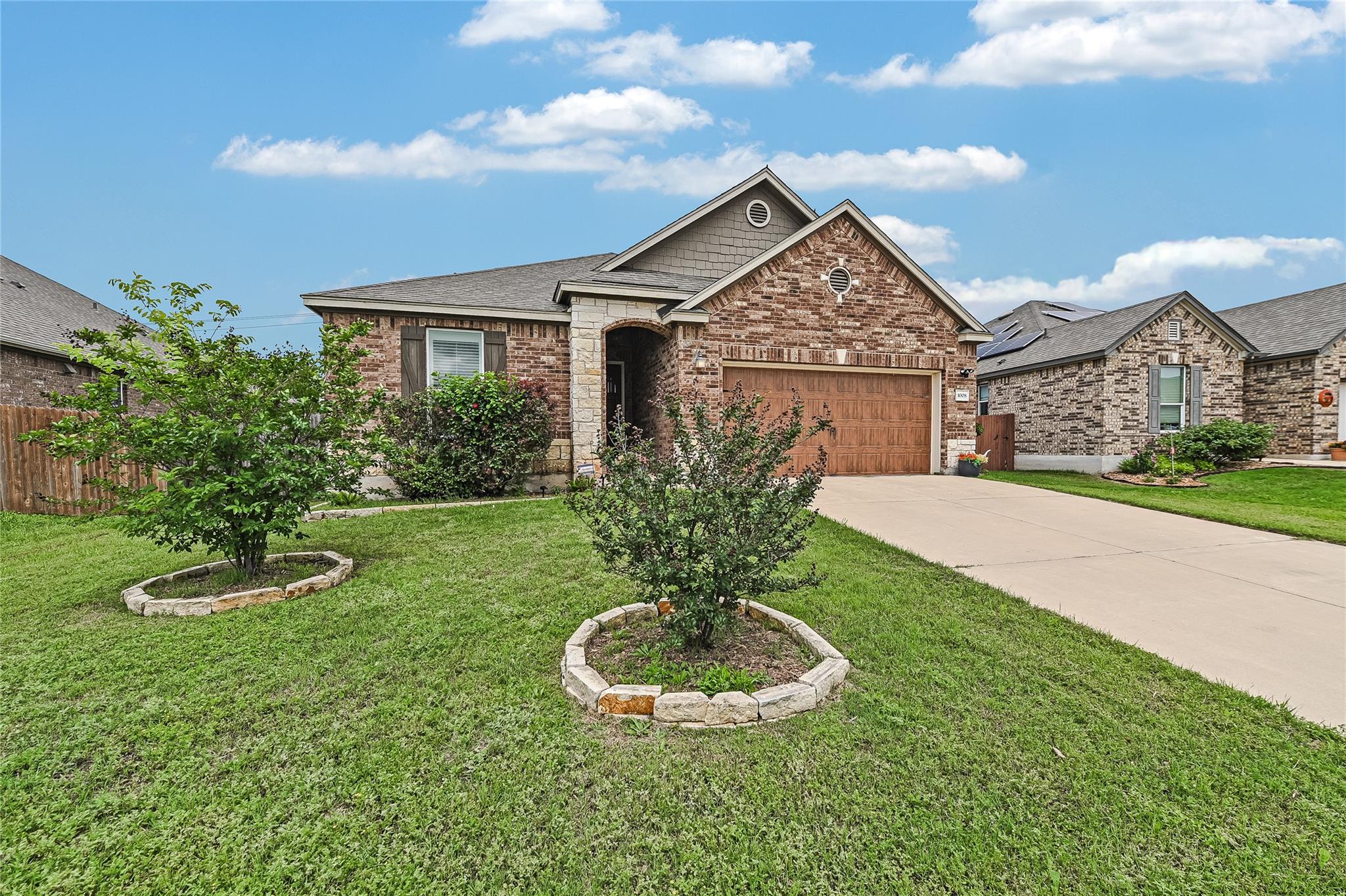 1008 Estes Park Taylor TX 76574