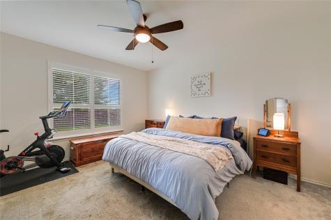 1008 Estes Park Taylor TX 76574