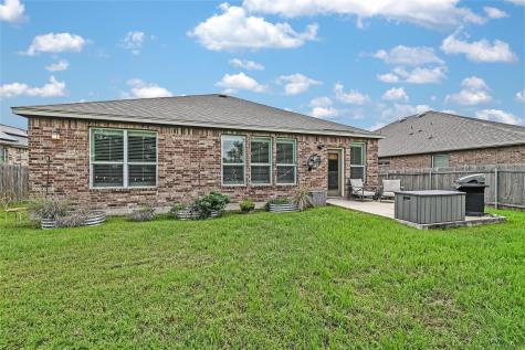 1008 Estes Park Taylor TX 76574