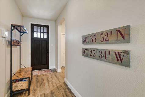 1008 Estes Park Taylor TX 76574