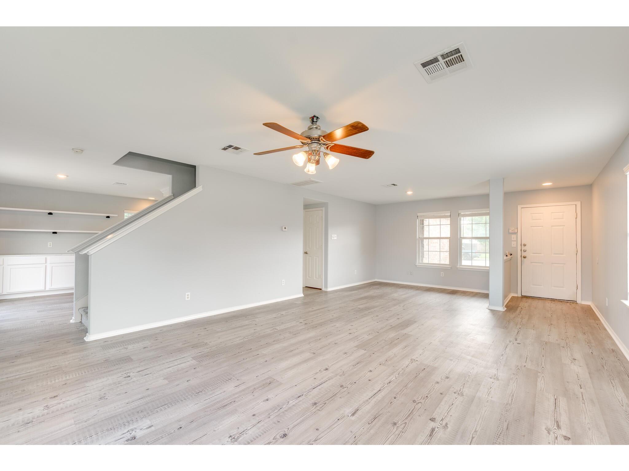 401 Blanco Woods Boulevard Elgin TX 78621