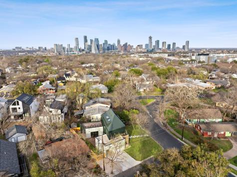 1604 Garner Avenue Austin TX 78704