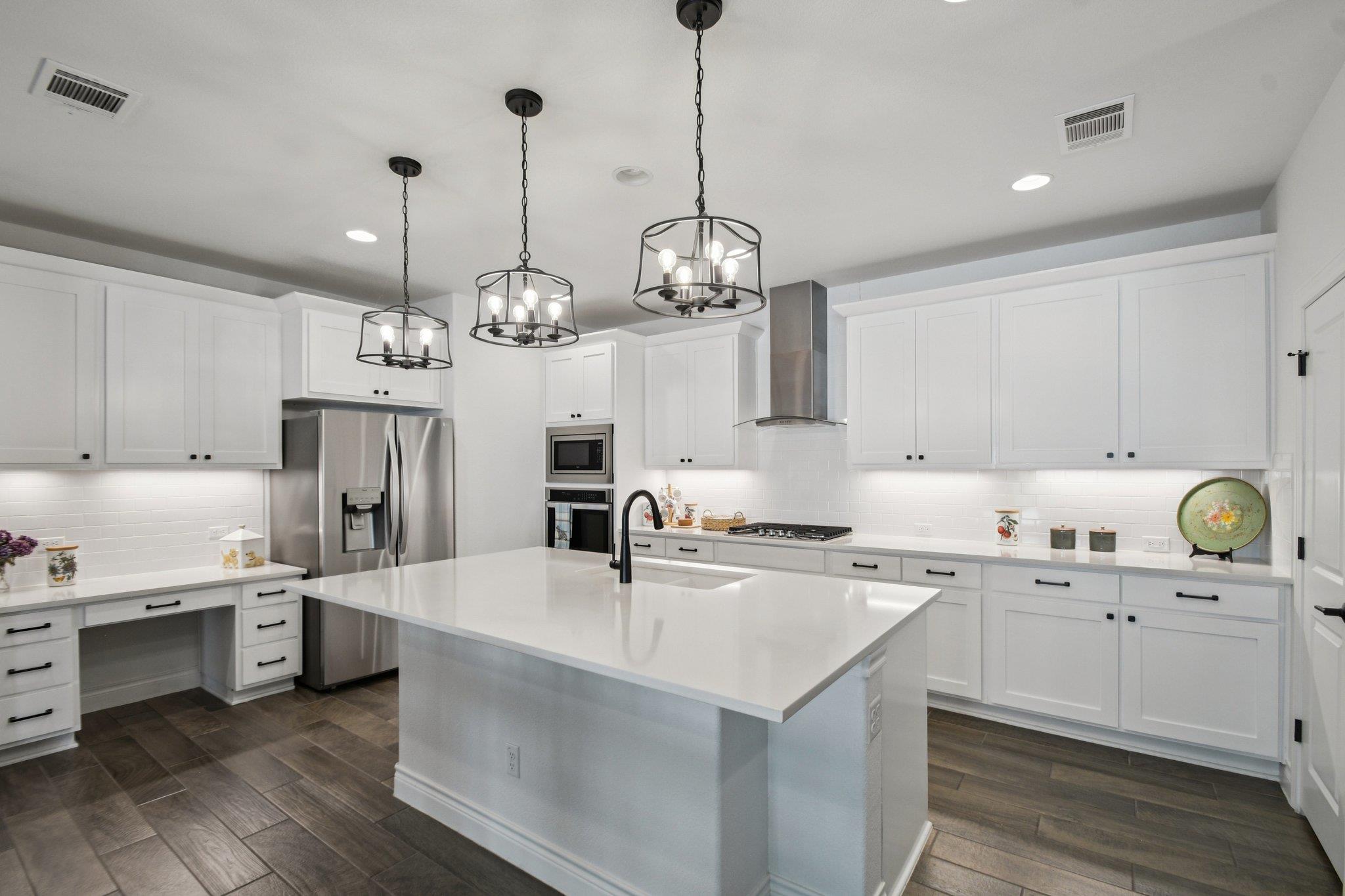 804 Indian Hawthorne Drive Georgetown TX 78628