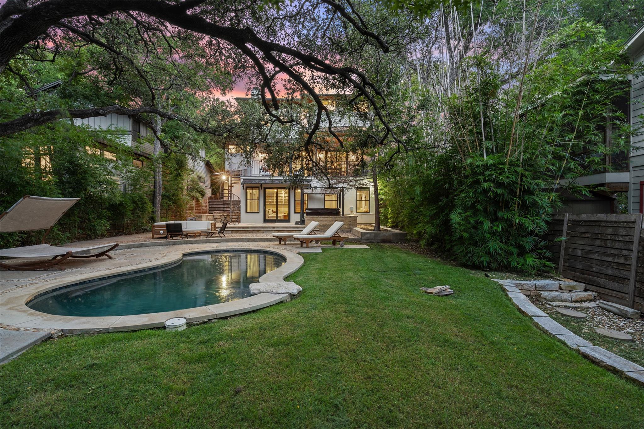 1907 Mccall Road Austin TX 78703