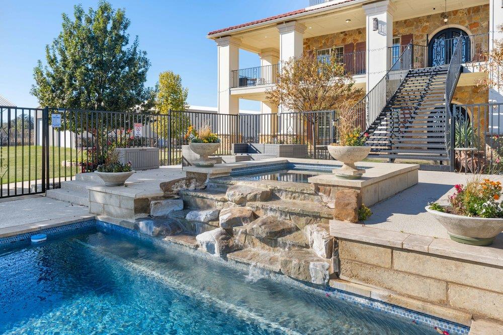 1694 County Road 102 Llano TX 78643