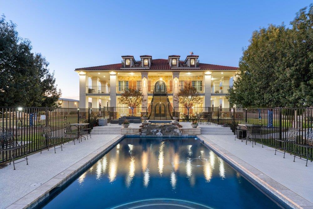 1694 County Road 102 Llano TX 78643