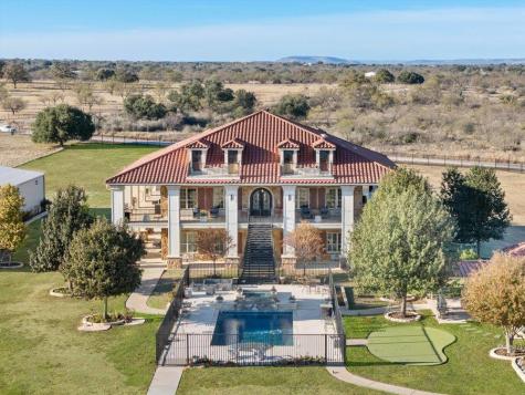 1694 County Road 102 Llano TX 78643