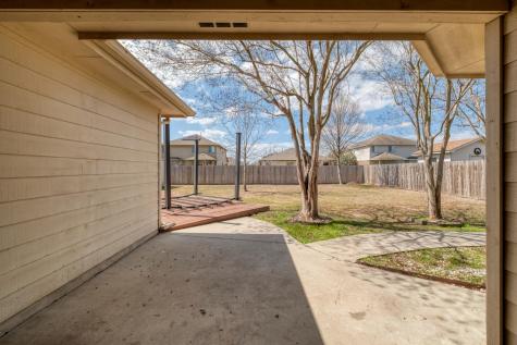 513 Mockingbird Lane Lockhart TX 78644