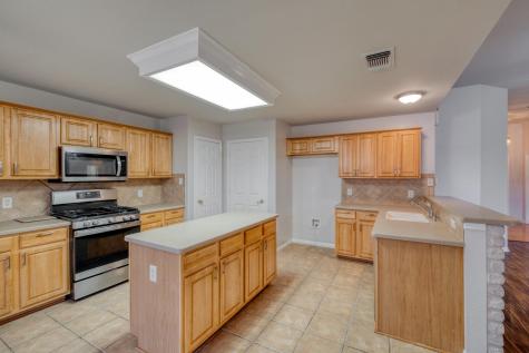 513 Mockingbird Lane Lockhart TX 78644
