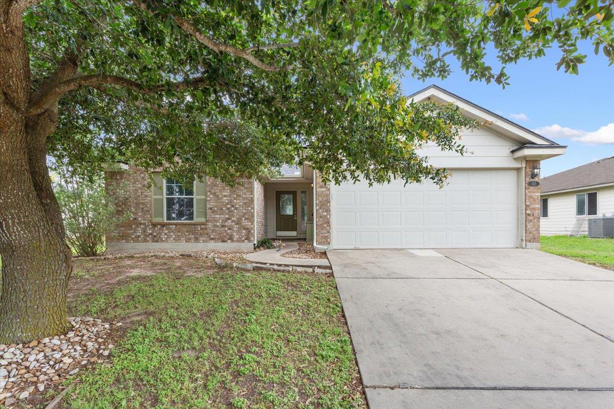 125 Bayliss Street Hutto TX 78634