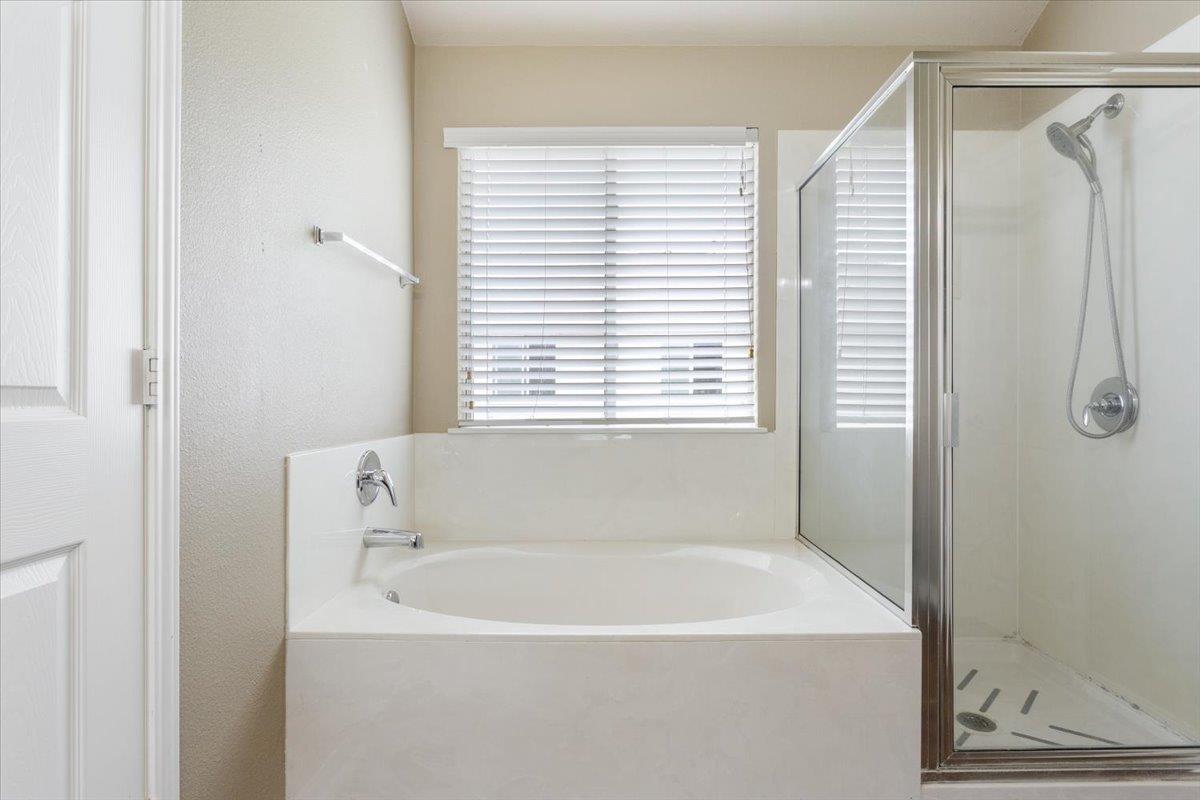 125 Bayliss Street Hutto TX 78634
