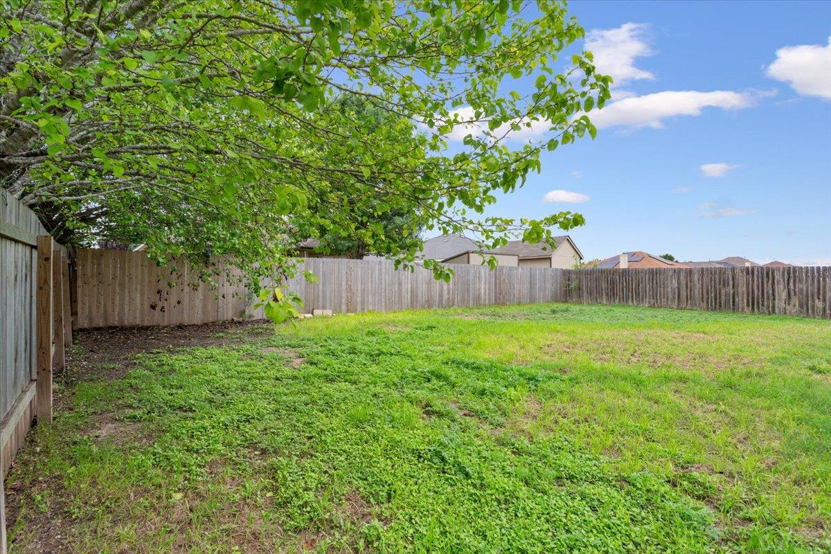 125 Bayliss Street Hutto TX 78634