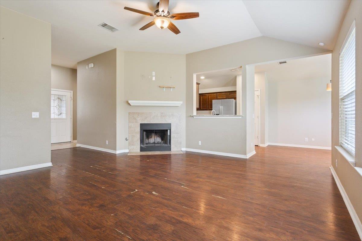 125 Bayliss Street Hutto TX 78634