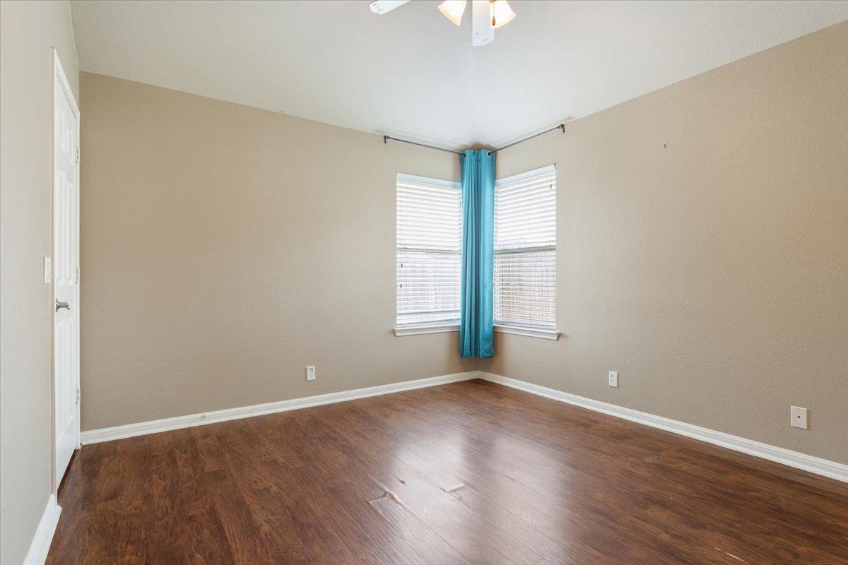 125 Bayliss Street Hutto TX 78634