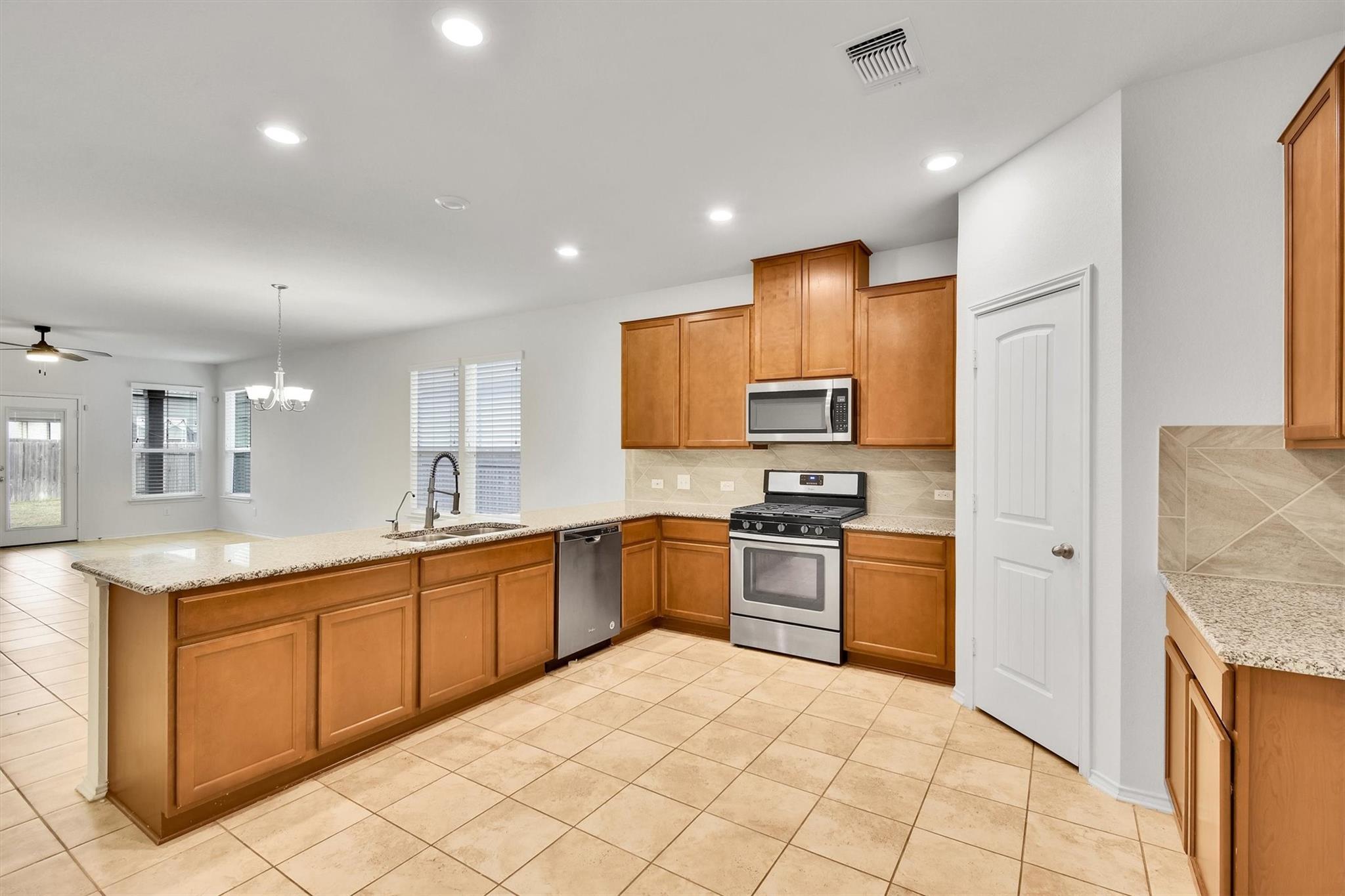 8084 Gato Lane Round Rock TX 78665