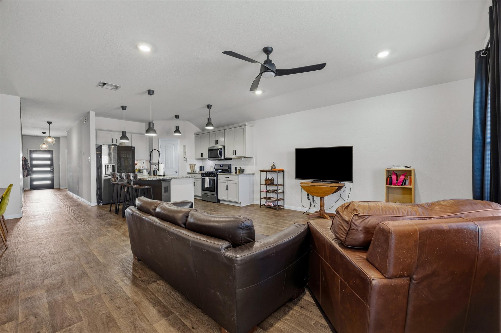 1425 London Way Lockhart TX 78644
