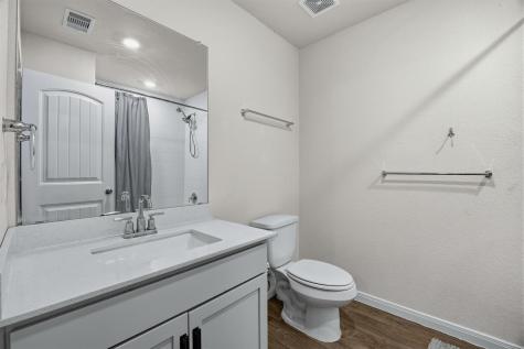 1425 London Way Lockhart TX 78644