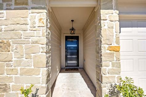 1425 London Way Lockhart TX 78644