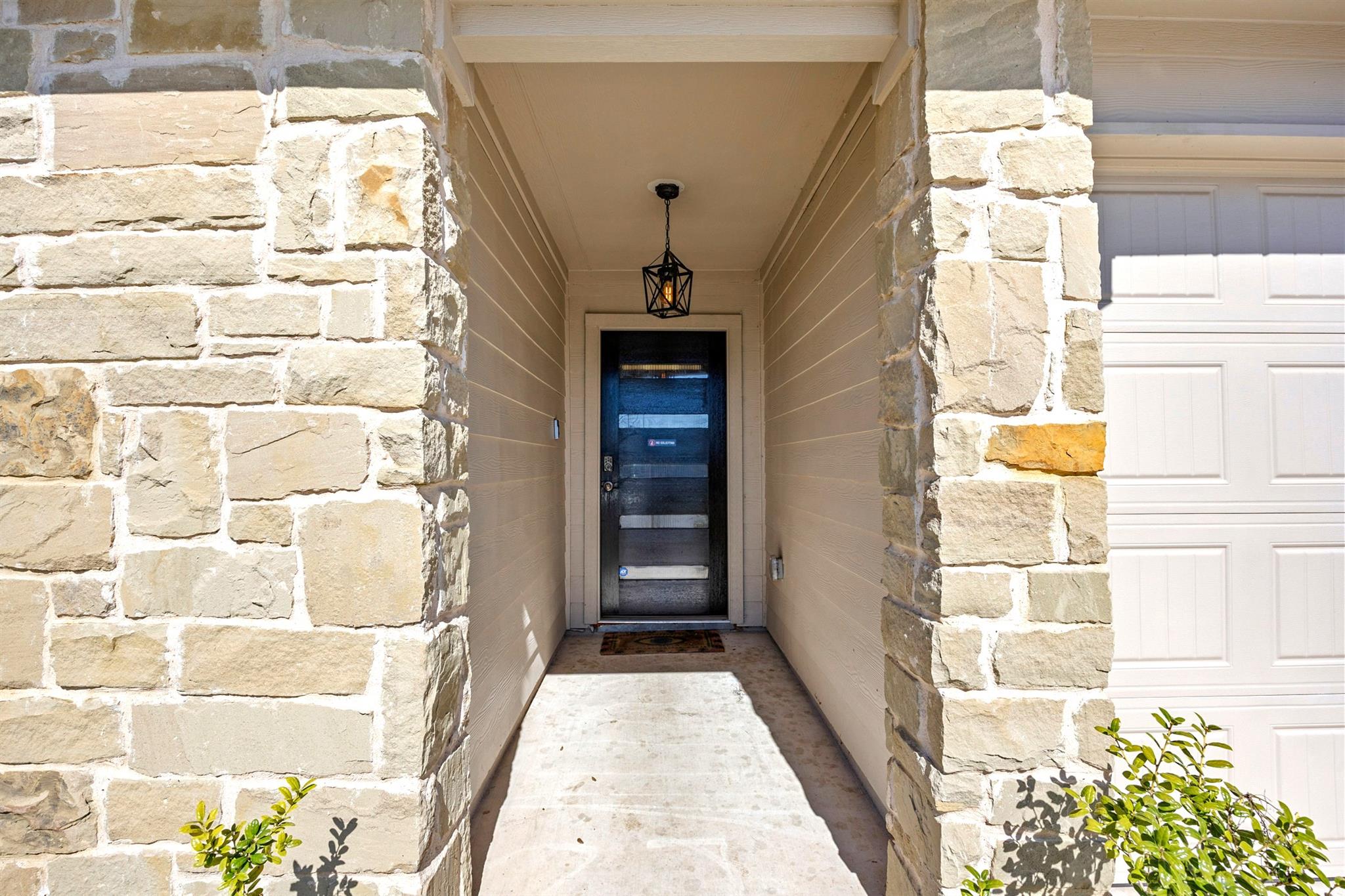1425 London Way Lockhart TX 78644