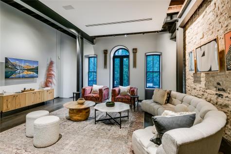 811 Congress Avenue Austin TX 78701