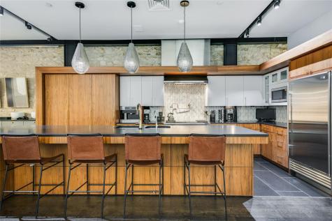 811 Congress Avenue Austin TX 78701