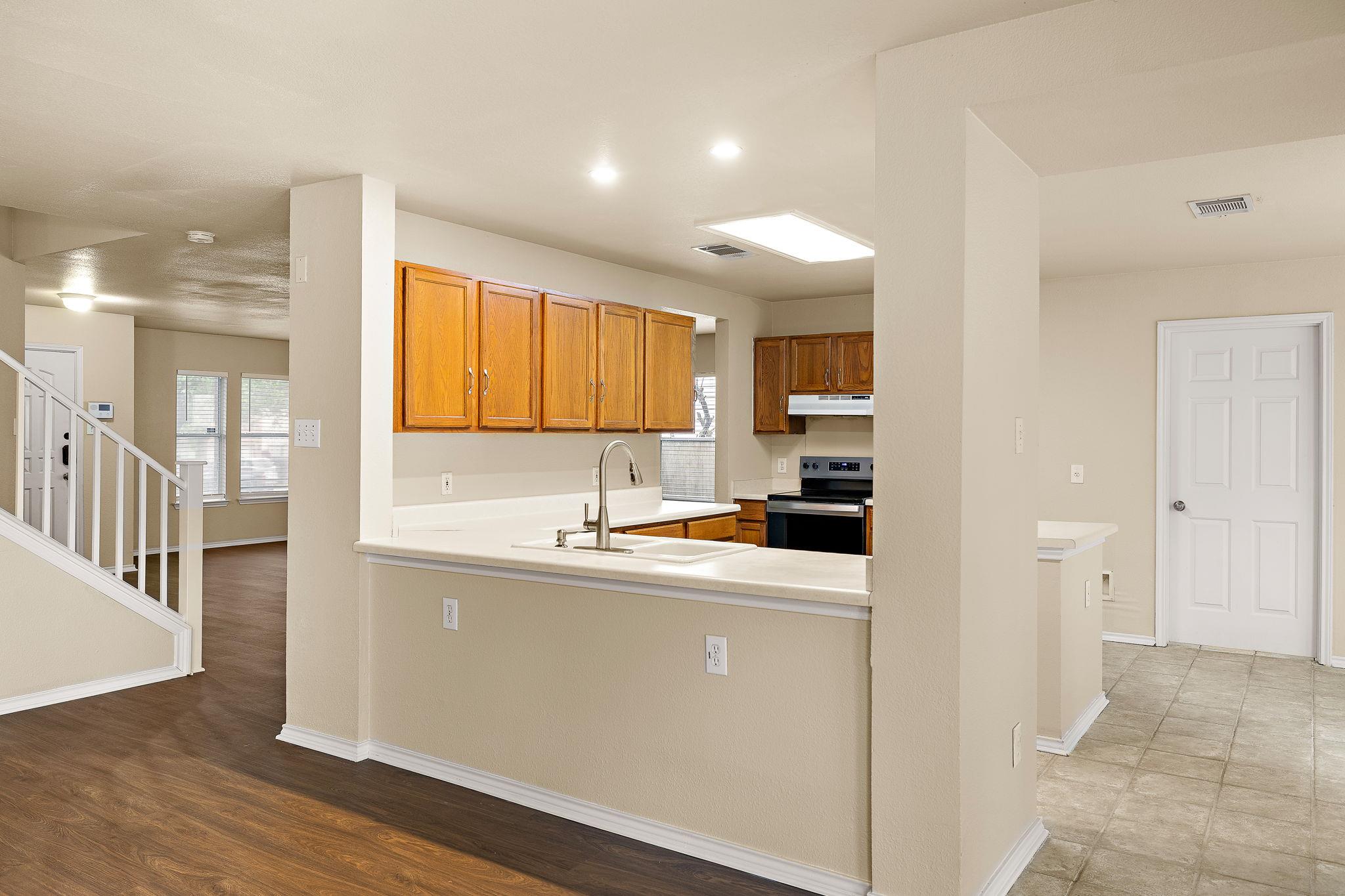 2104 Deer Creek Trail Round Rock TX 78665