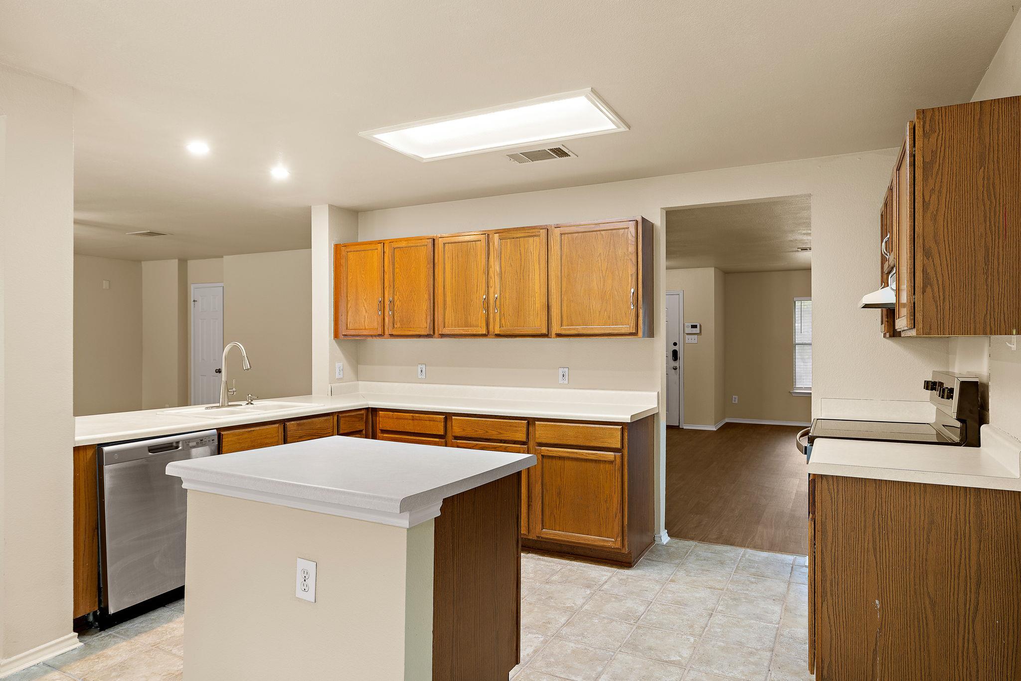 2104 Deer Creek Trail Round Rock TX 78665