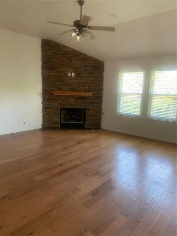 1122 Iron Horse Leander TX 78641