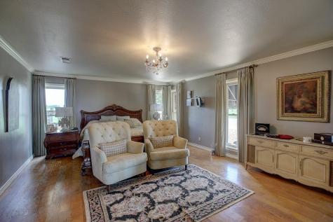 4214 Old College Road La Grange TX 78945