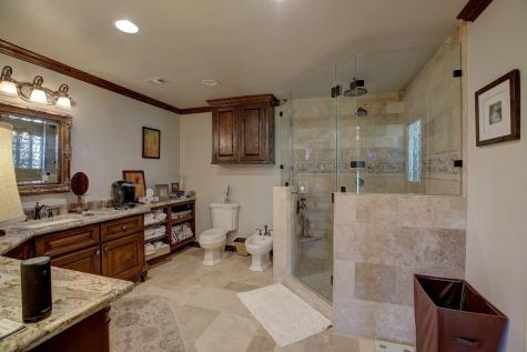 4214 Old College Road La Grange TX 78945