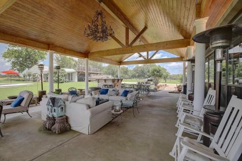 4214 Old College Road La Grange TX 78945