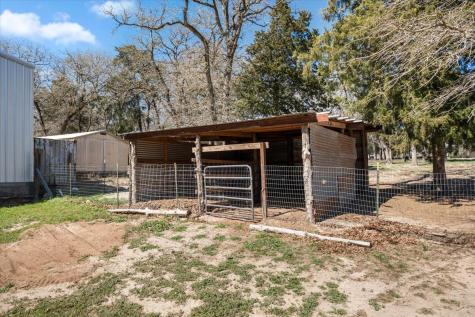 144 Old Potato Road Paige TX 78659