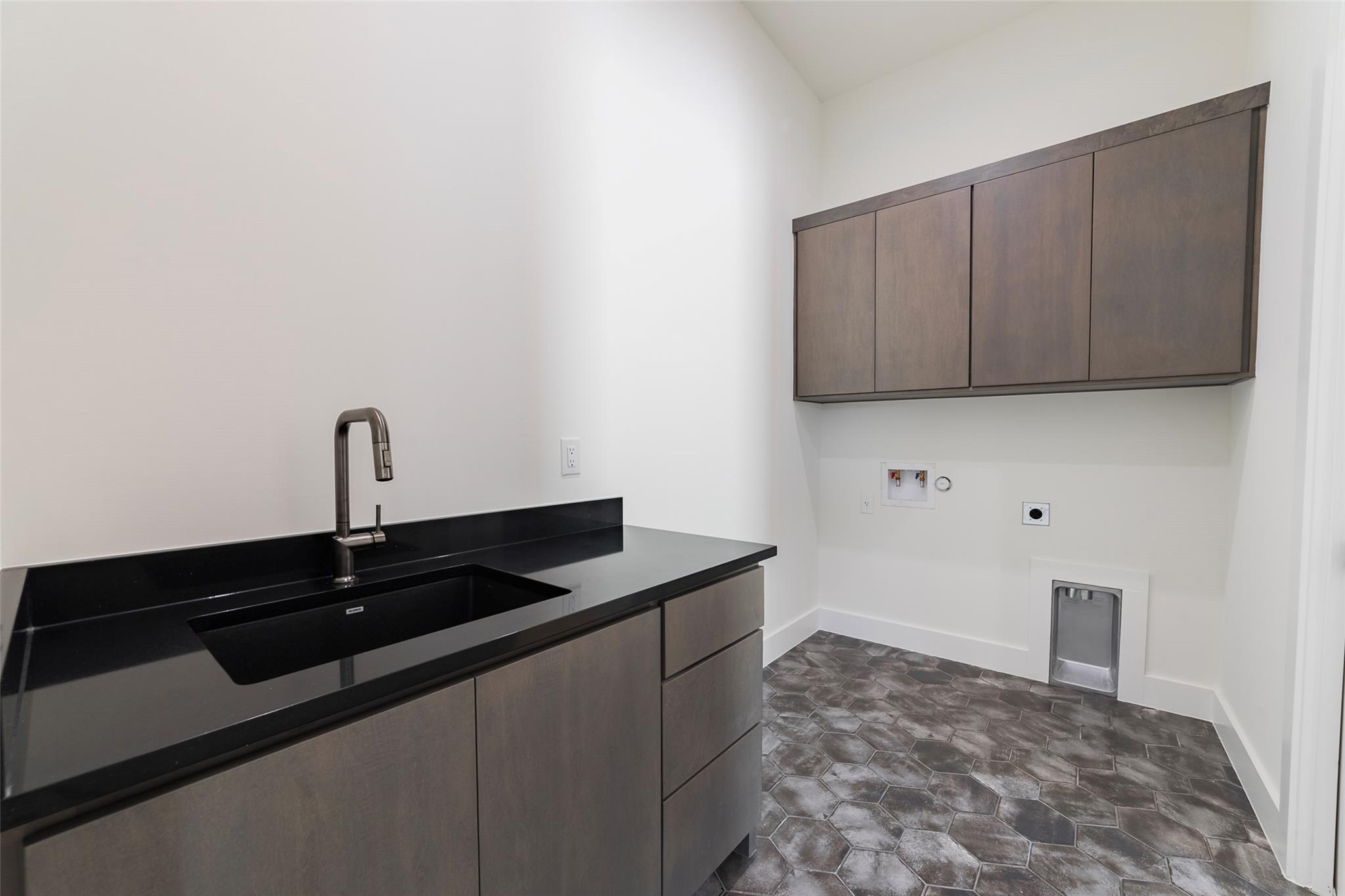 125 Azalea Loop Horseshoe Bay TX 78657