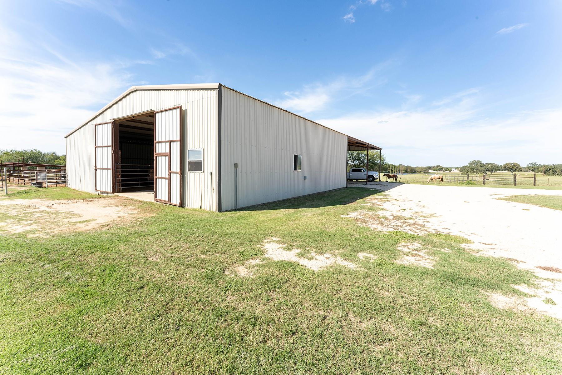 2542 Witter Road Lockhart TX 78644