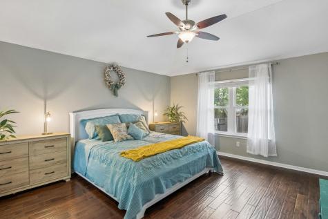 109 Pecanwood S Kyle TX 78640