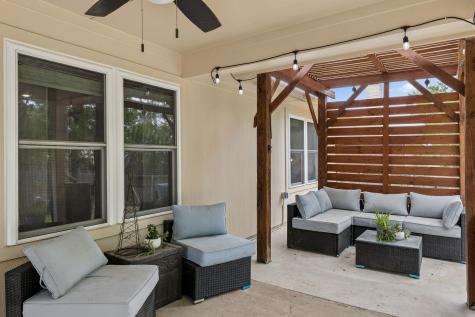 109 Pecanwood S Kyle TX 78640
