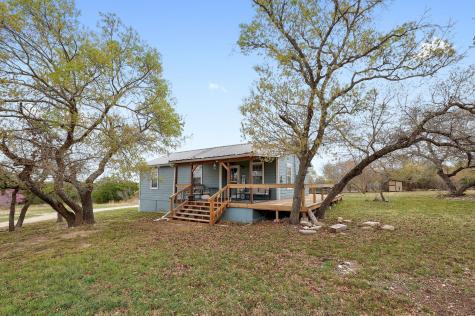 9050 County Road 272 Bertram TX 78605