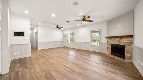 2205 S Us Highway 77 Giddings TX 78942