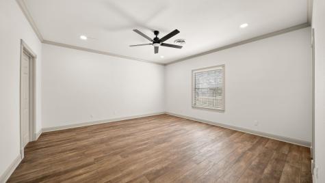 2205 S Us Highway 77 Giddings TX 78942